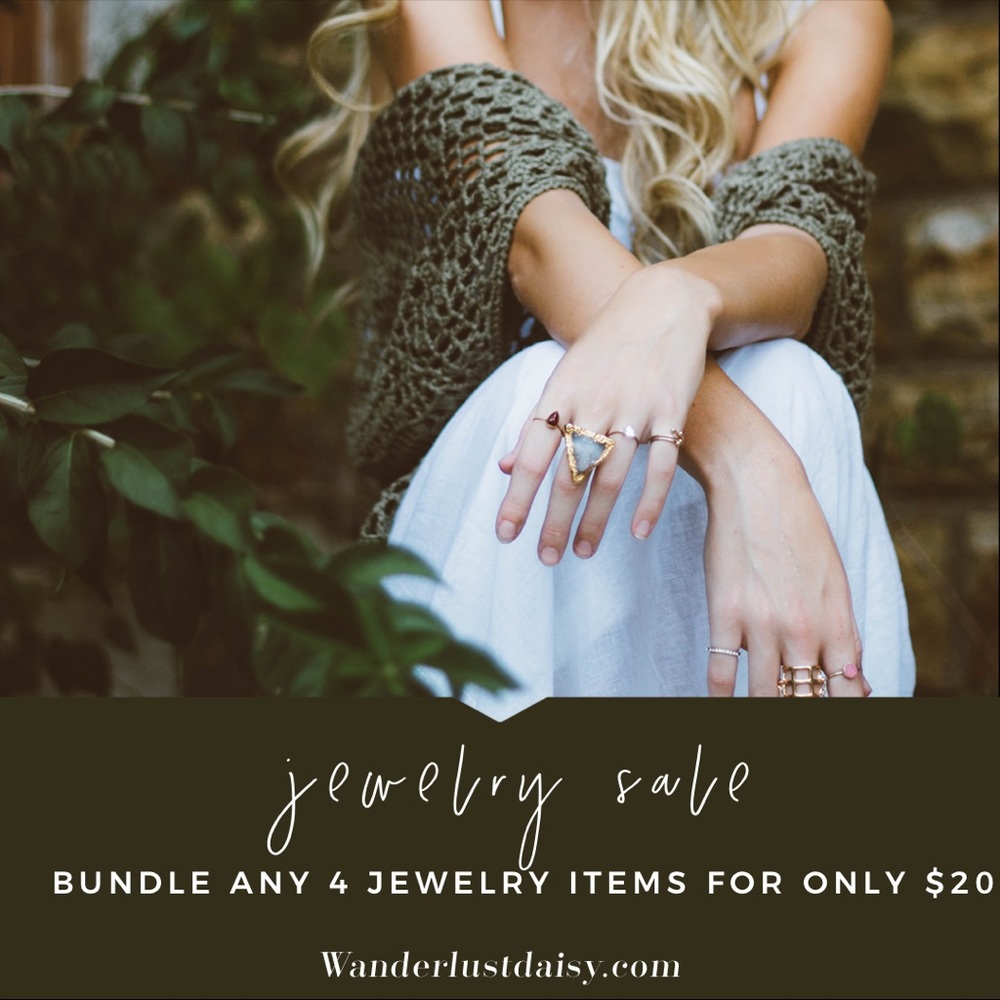⭐️ANY 4 JEWELRY ITEMS FOR $20⭐️