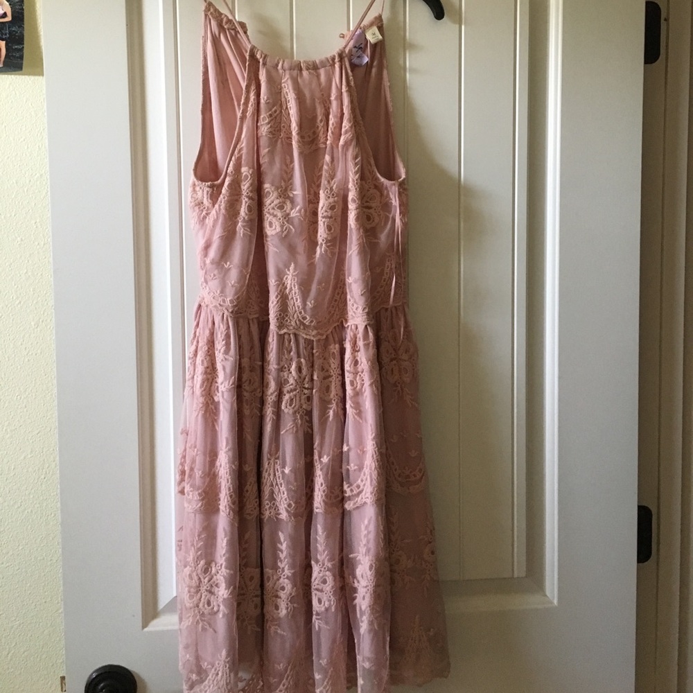 pink dress