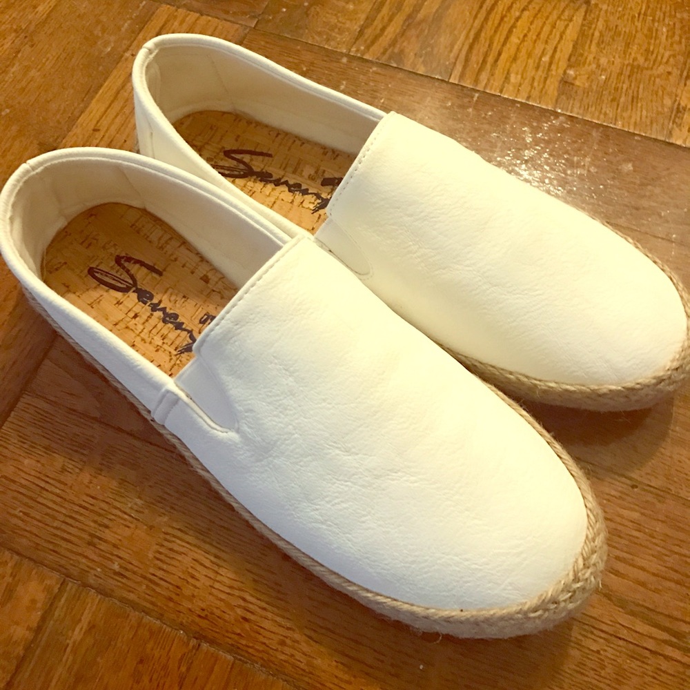 SEVEN beautiful leather espadrilles