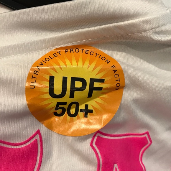 BNWT RASH GAURD UPF 50+ unisex - Picture 3 of 3