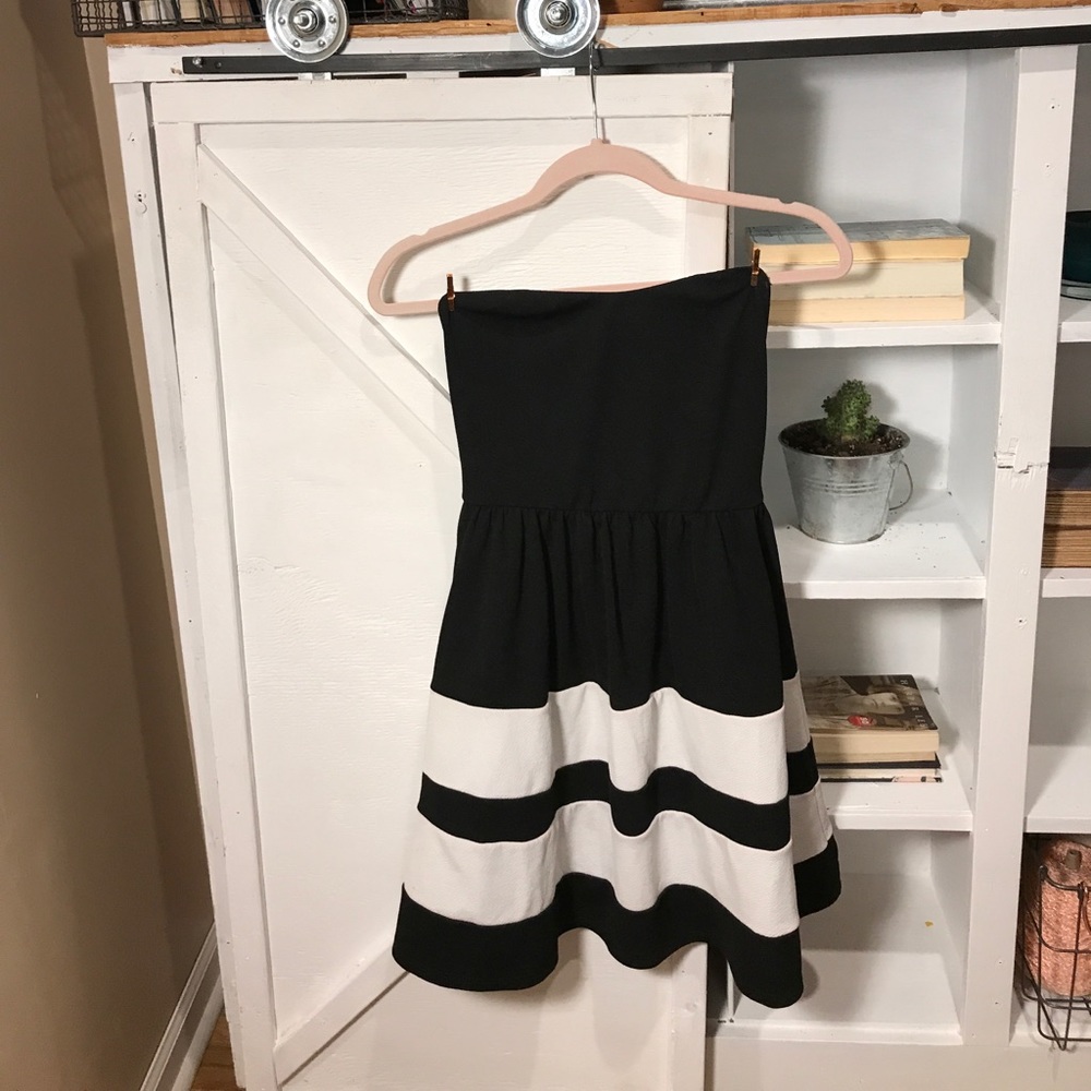Black and White Strapless Dress