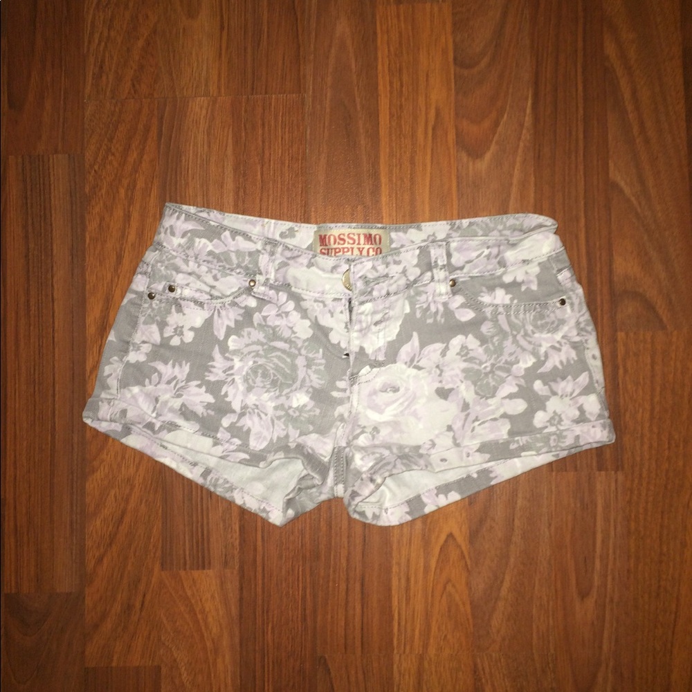 Flower shorts