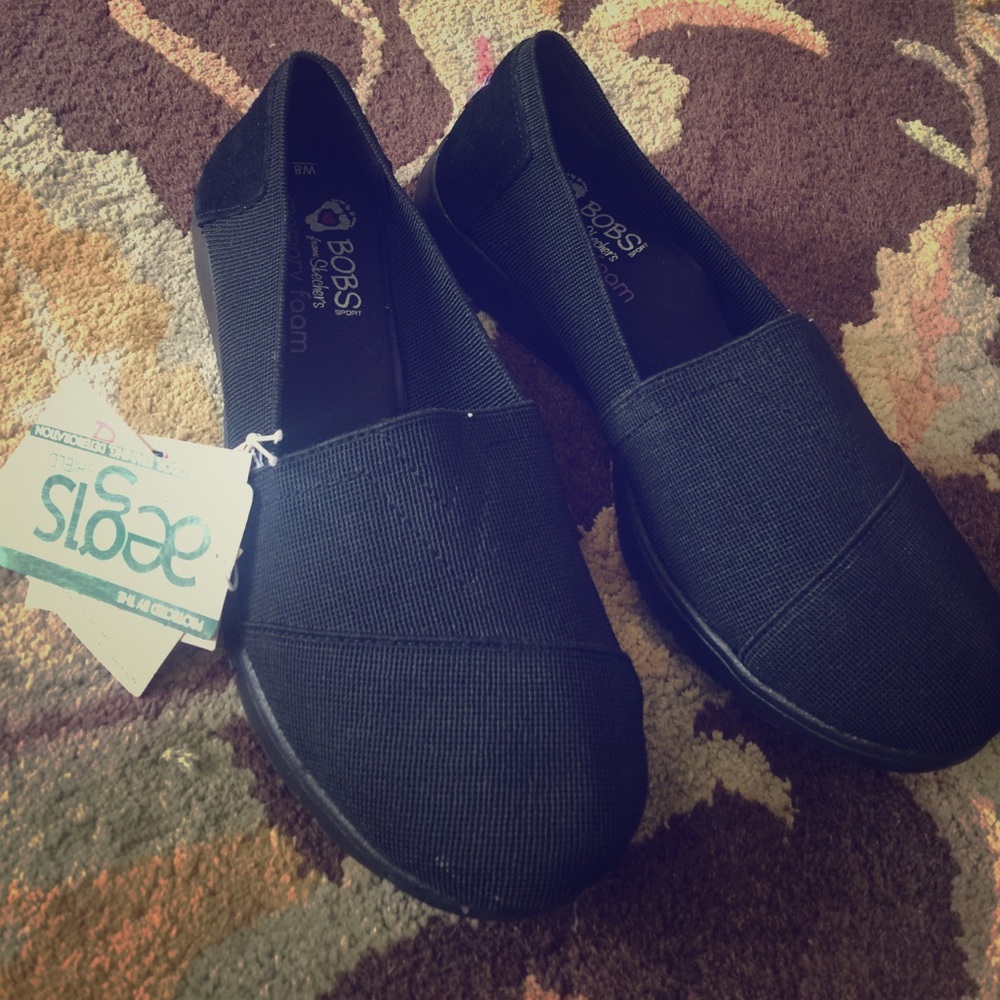 NWT memory foam bobs by Skechers