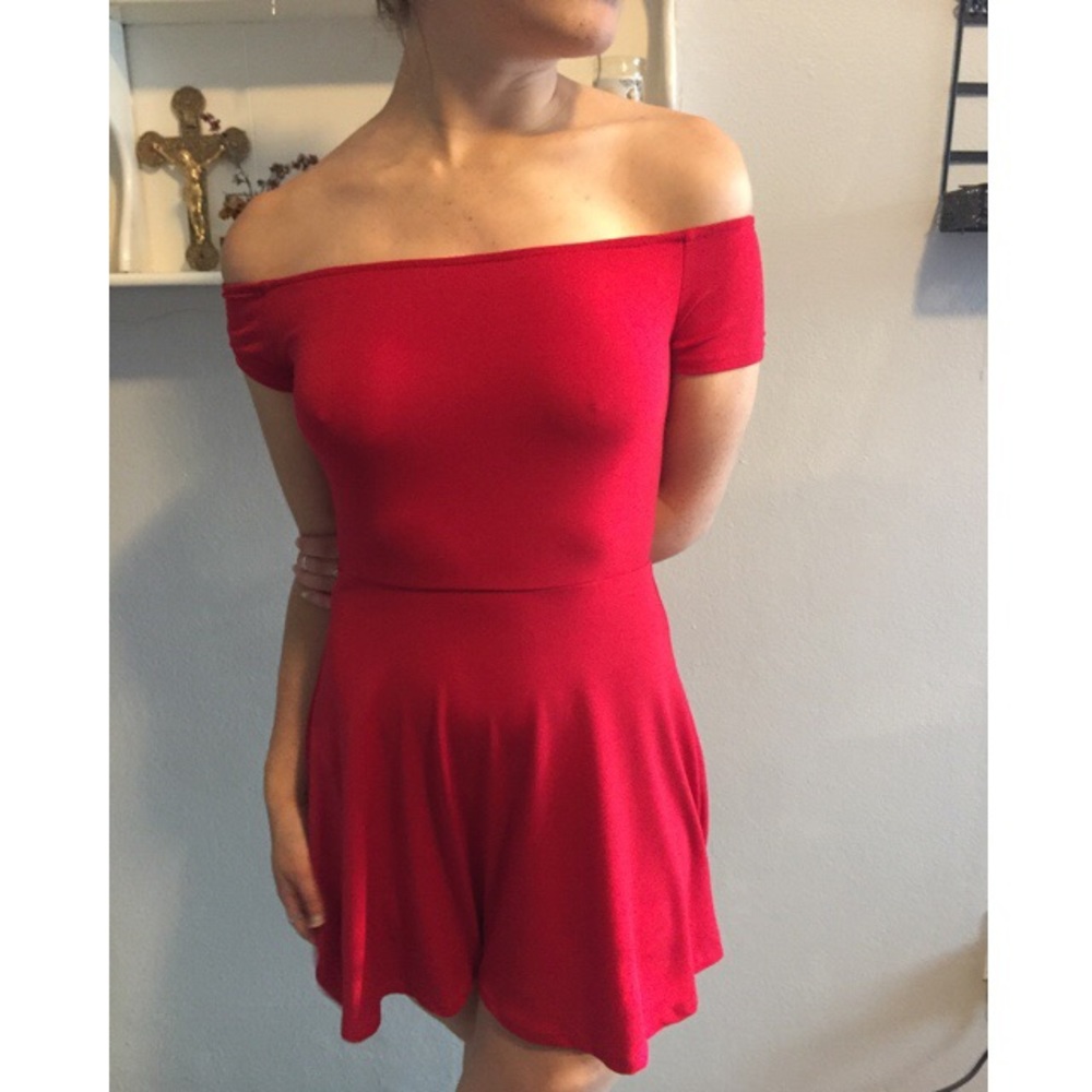 KIMCHI BLUE LITTLE RED DRESS