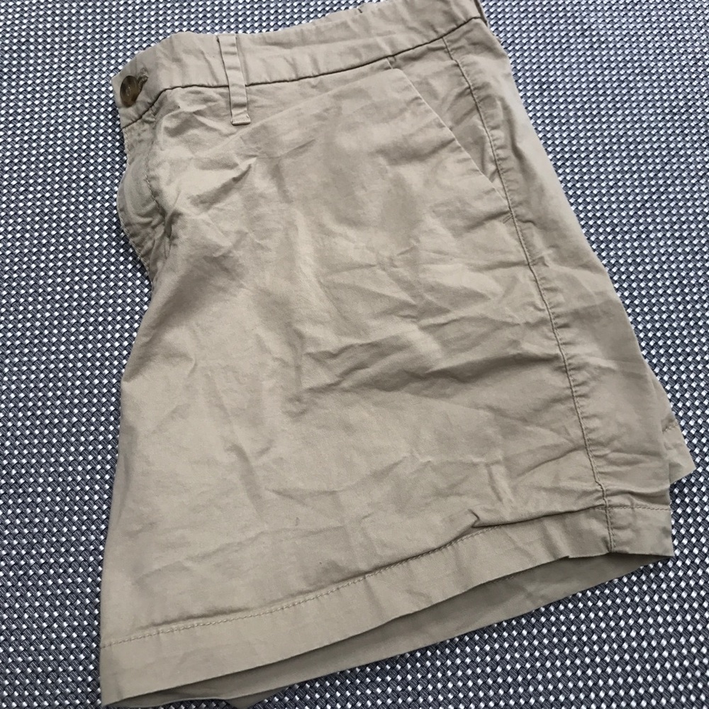 Old Navy khaki pants Sz 12 great condition