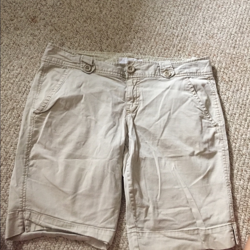 Aeropostale khaki shorts