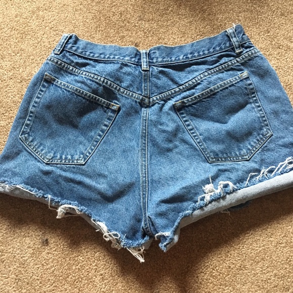 Vintage High Waisted Shorts - Picture 2 of 2