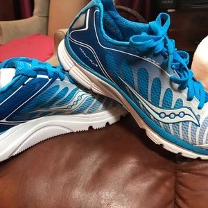 Women's Saucony Running Shoes