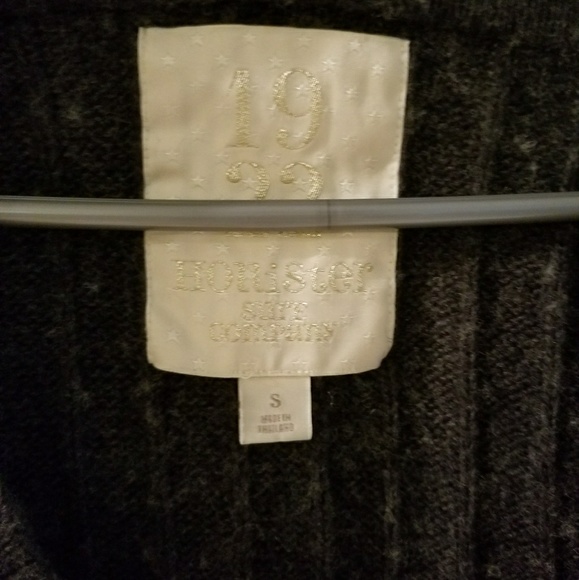 EUC Hollister V Neck Hooded Sweater - Picture 2 of 2