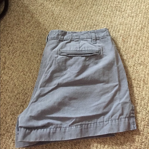 Grey khaki Old Navy shorts - Picture 2 of 3