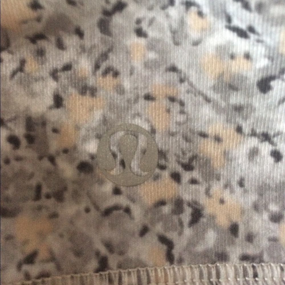 Lululemon top