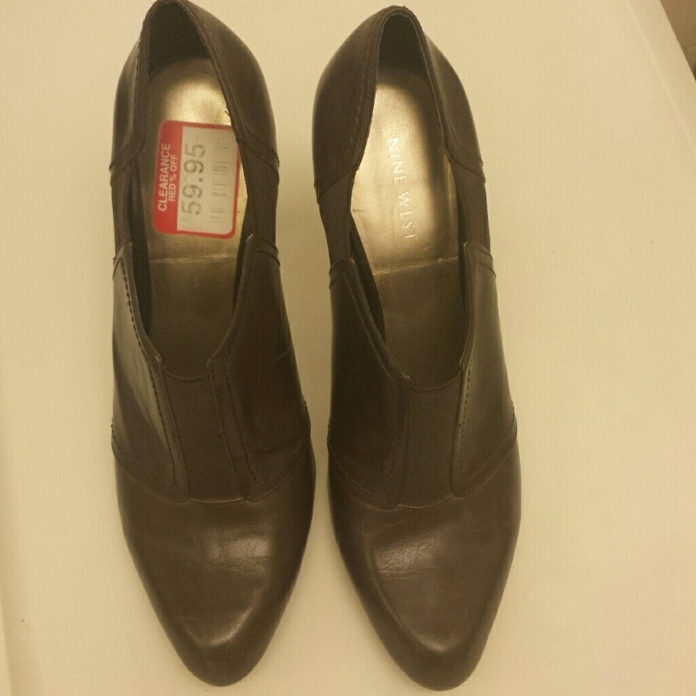 Brown leather heels/booties