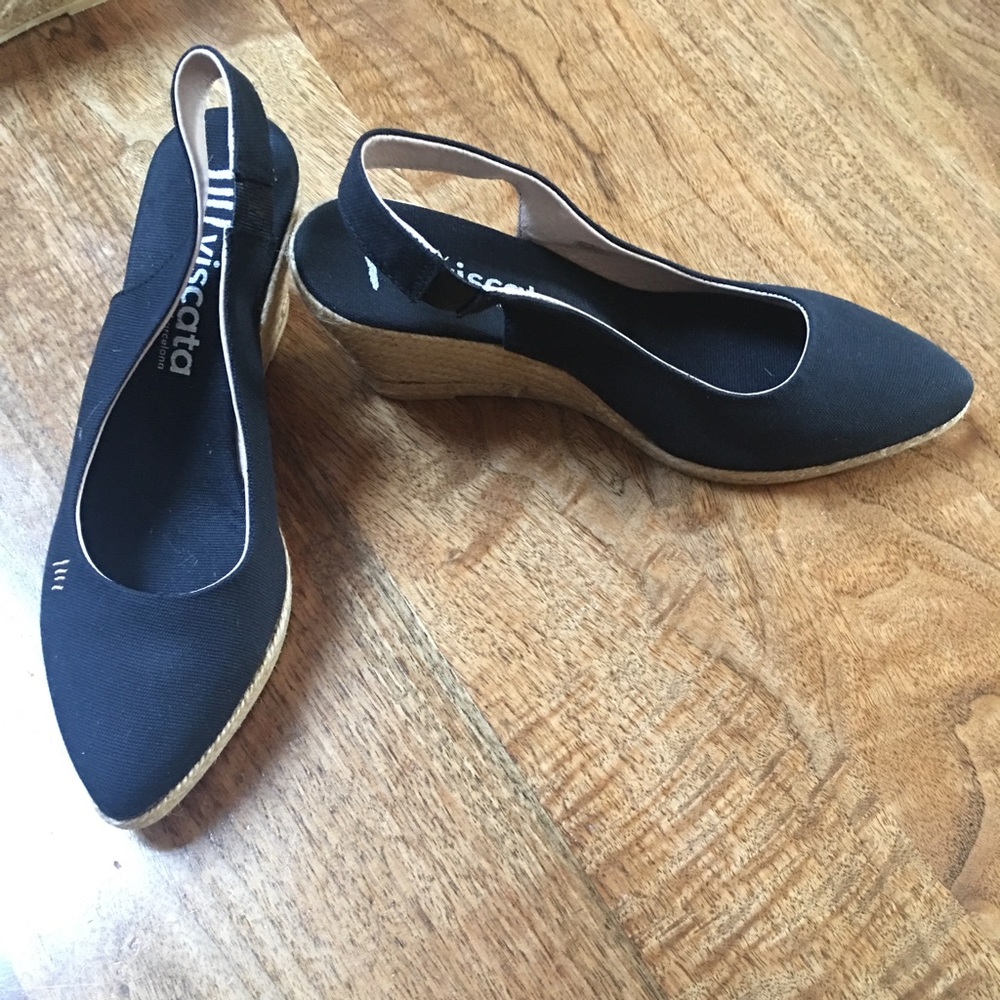 Navy Blue Viscata espadrilles.