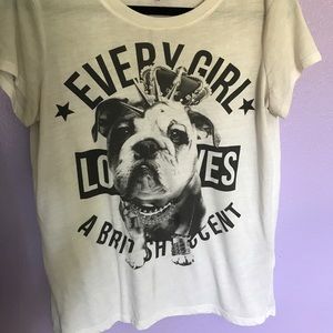 Super cute oversized shirt!