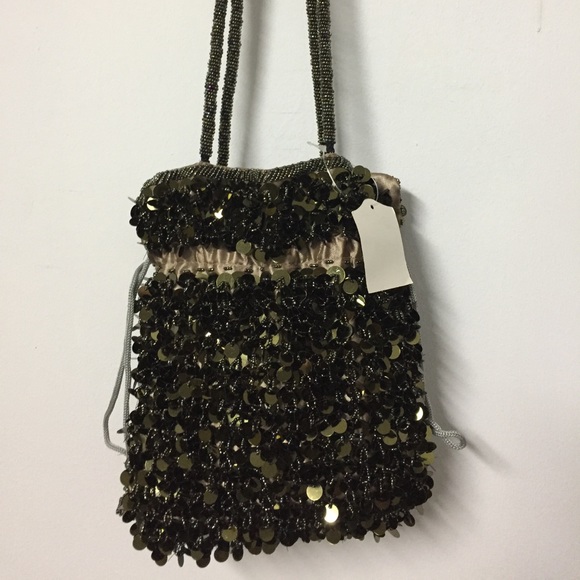 Bucket bag with sequence - Picture 2 of 4