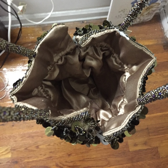 Bucket bag with sequence - Picture 3 of 4