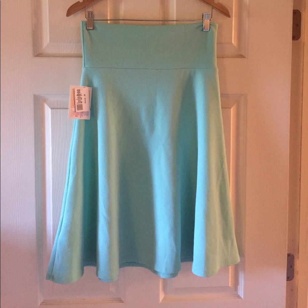 LuLaRoe Azure skirt- Medium