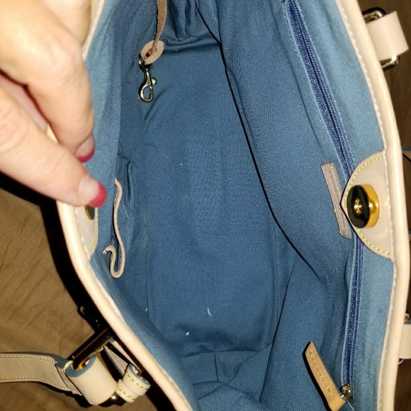 DOONEY & BOURKE PURSE & MAKEUP CASE - Picture 2 of 4