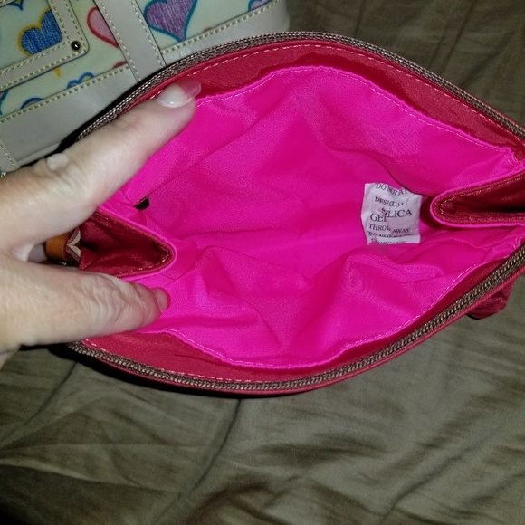DOONEY & BOURKE PURSE & MAKEUP CASE - Picture 4 of 4