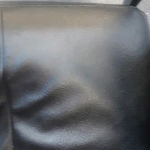 Meet your Posher, Emani