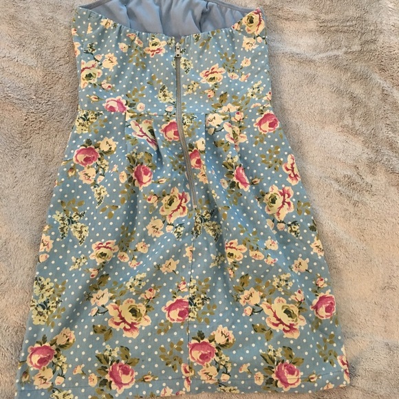 Strapless floral dress - Picture 2 of 6