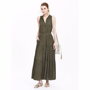 Banana Republic Tiered Sleeveless Maxi Dress