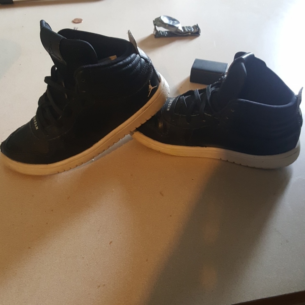 Boys Jordan's size 13c