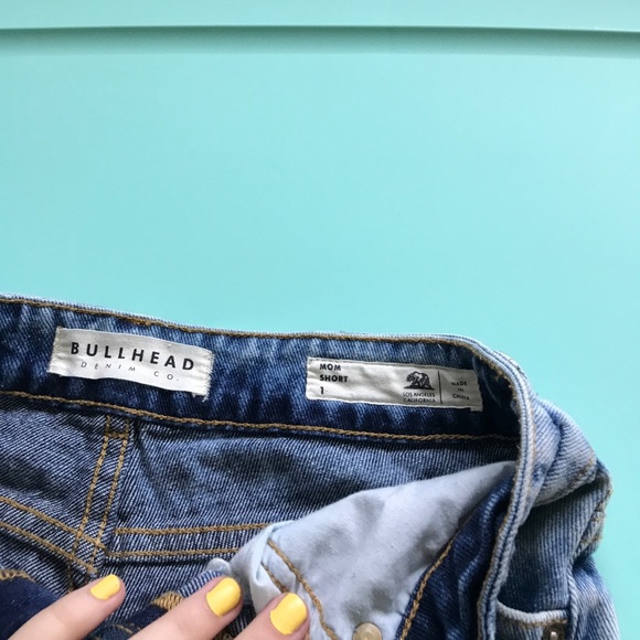 Ripped Jean Shorts - Picture 3 of 3