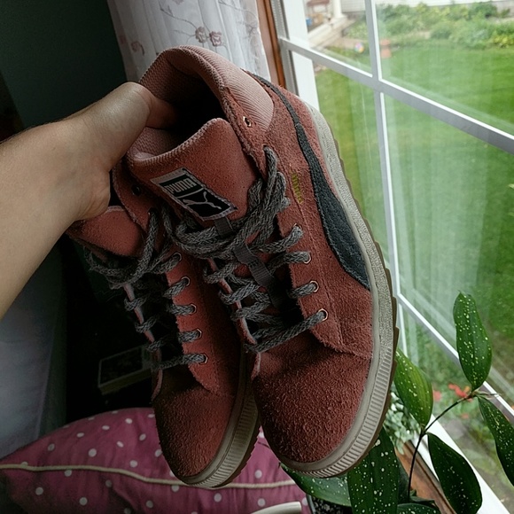 Pink Puma Hightops - Picture 3 of 3