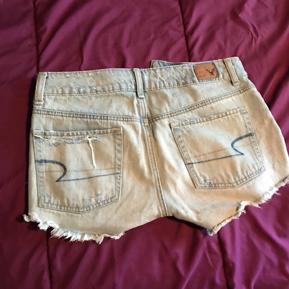 American Eagle high waisted shorts - Picture 2 of 4
