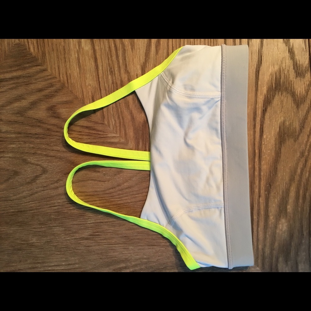 Lululemon bra size 2