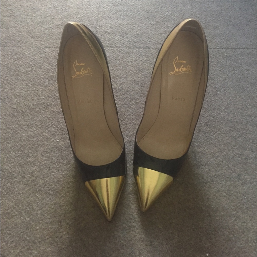 Authentic patent leather Christian Louboutin heels