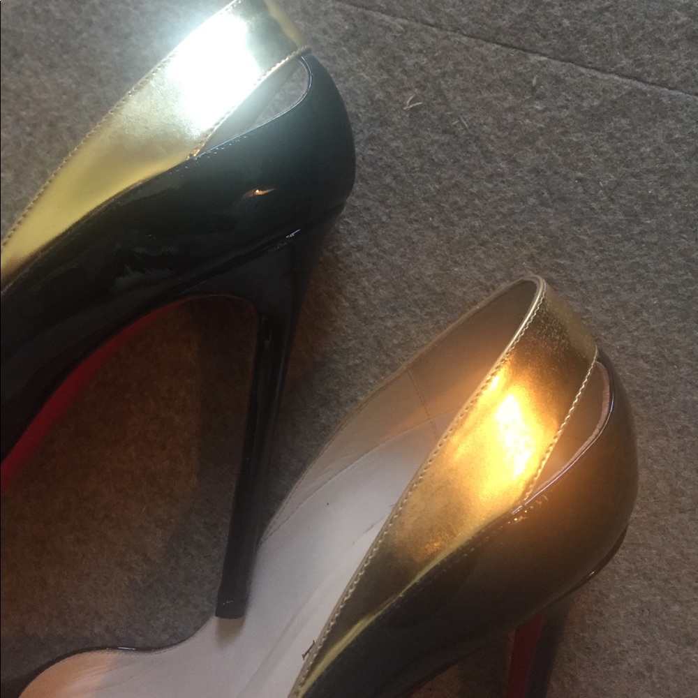 Authentic patent leather Christian Louboutin heels - Picture 7 of 7