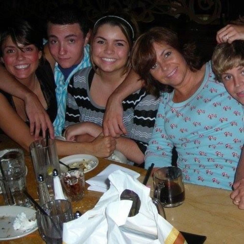 Meet your Posher, Kim