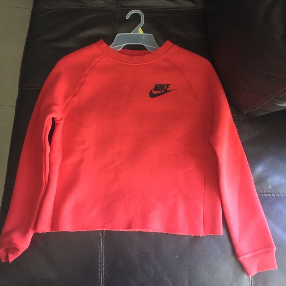 Nike sweater BRAND NEW