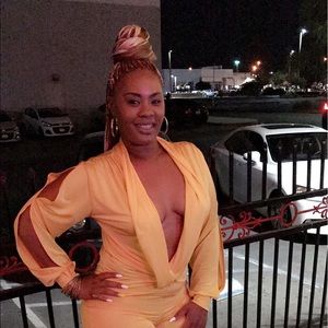 Meet your Posher, Tiawana