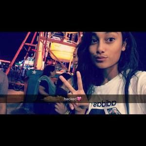 Meet your Posher, Adilene