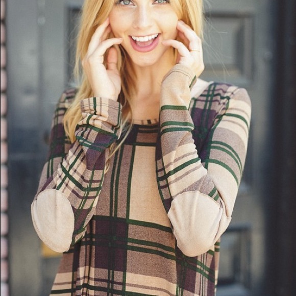 PRICE FIRM - Plaid Knit Swing Dress - Picture 3 of 4