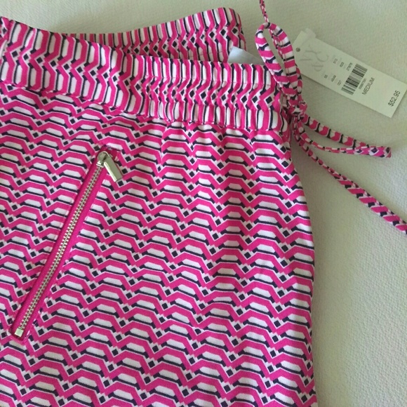 New with tags! Dressy Patterned Joggers sz M - Picture 3 of 5