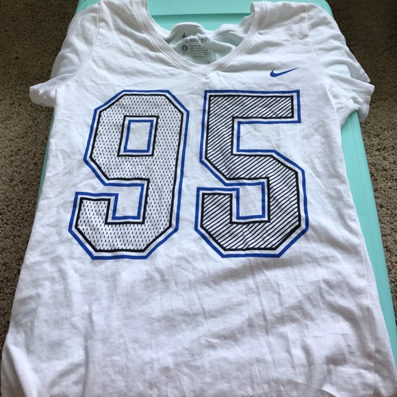 Nike Top - Picture 1 of 2