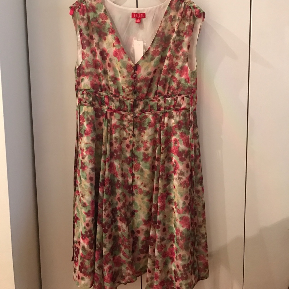 NWT Elle Multi-color Print Dress