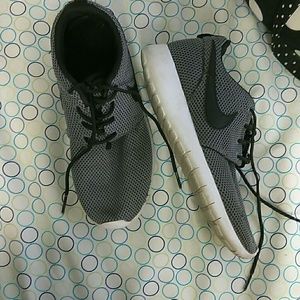 Nike shoes size 4.5y