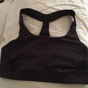 Lululemon size 2 sports bra