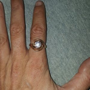 Gold Wyndsor Ring