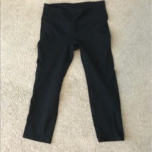 GapFit body Capri leggings