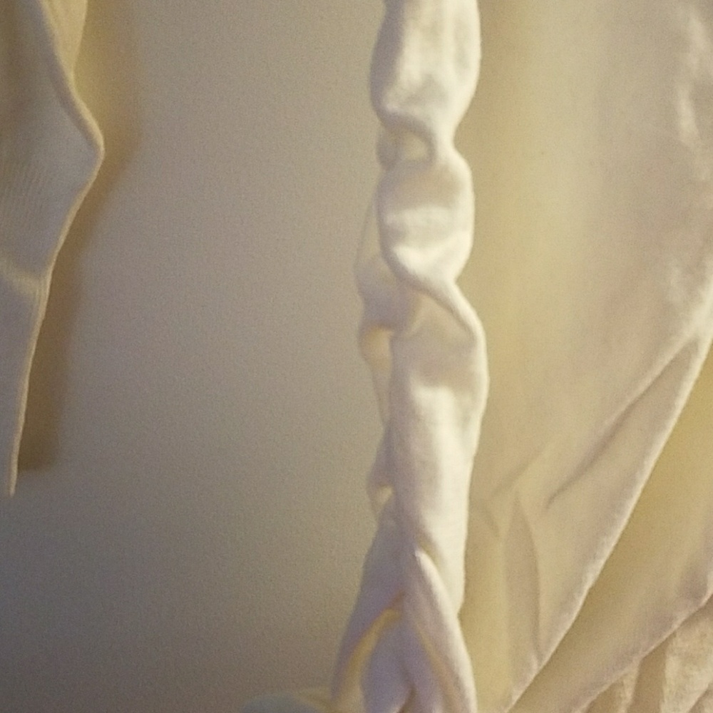 White Side Ruche Sweater - Picture 2 of 4