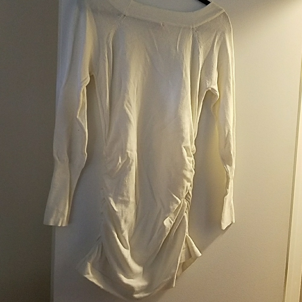 White Side Ruche Sweater - Picture 4 of 4