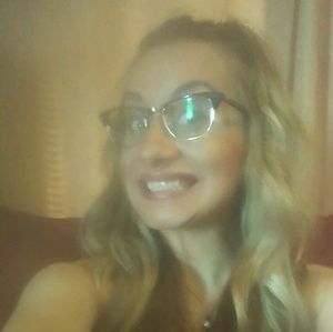 Meet your Posher, Cassy