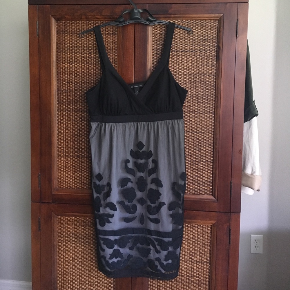 Gorgeous LBD black cocktail party dress lace like
