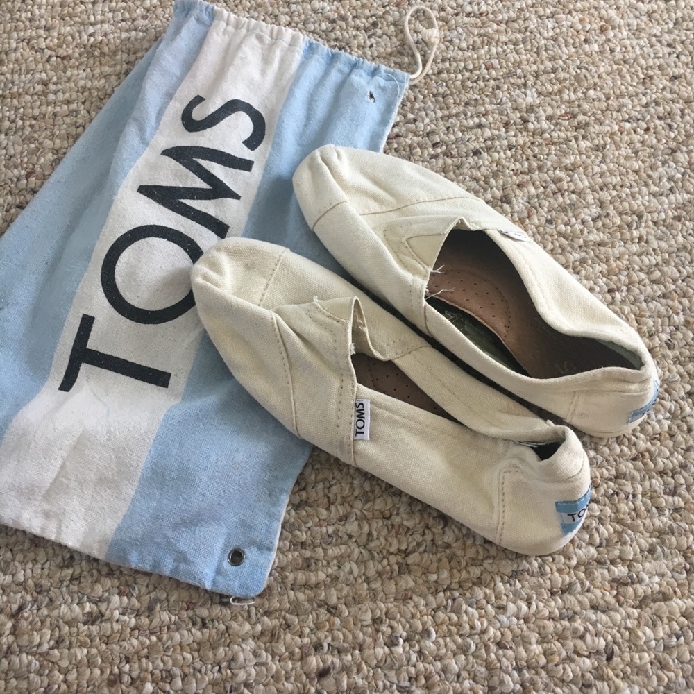 Tom's tan flats